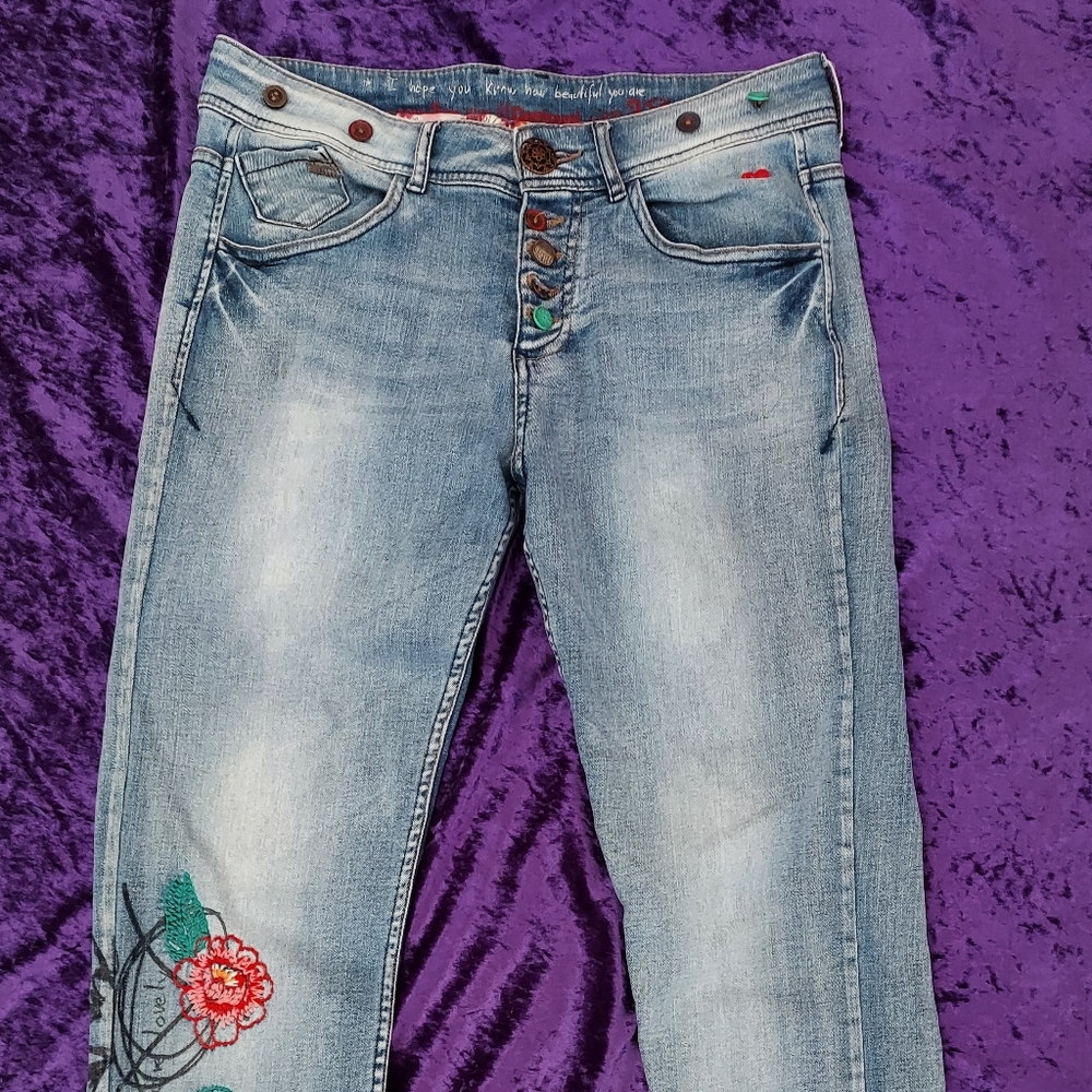 Y2k style Desigual 👖